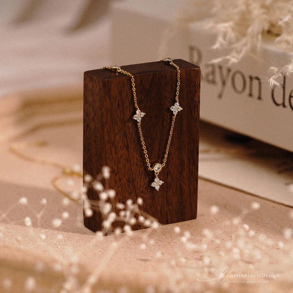 Dainty Flower Diamond Necklace, Sterling Silver Floral Necklace, Minimalist Gold Necklace for Women, Bridesmaid Gift for Her, Birthday Gift