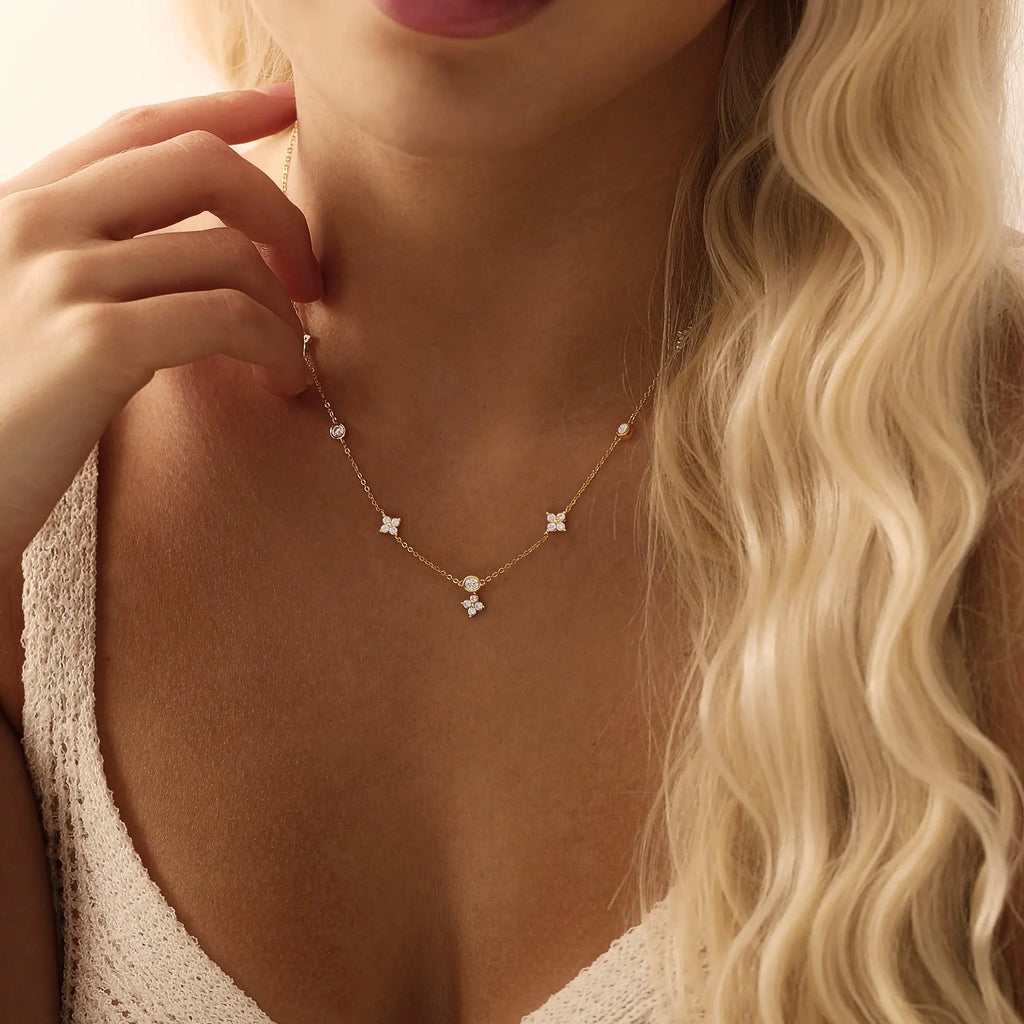 Dainty Flower Diamond Necklace, Sterling Silver Floral Necklace, Minimalist Gold Necklace for Women, Bridesmaid Gift for Her, Birthday Gift