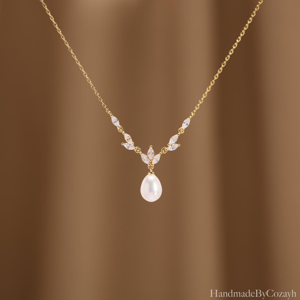 Dainty Freshwater Pearl Necklace with Diamond, Gold Leaf Diamond Pearl Necklace, Wedding Jewelry, Bridal Gift, Mothers Day Gift for Her