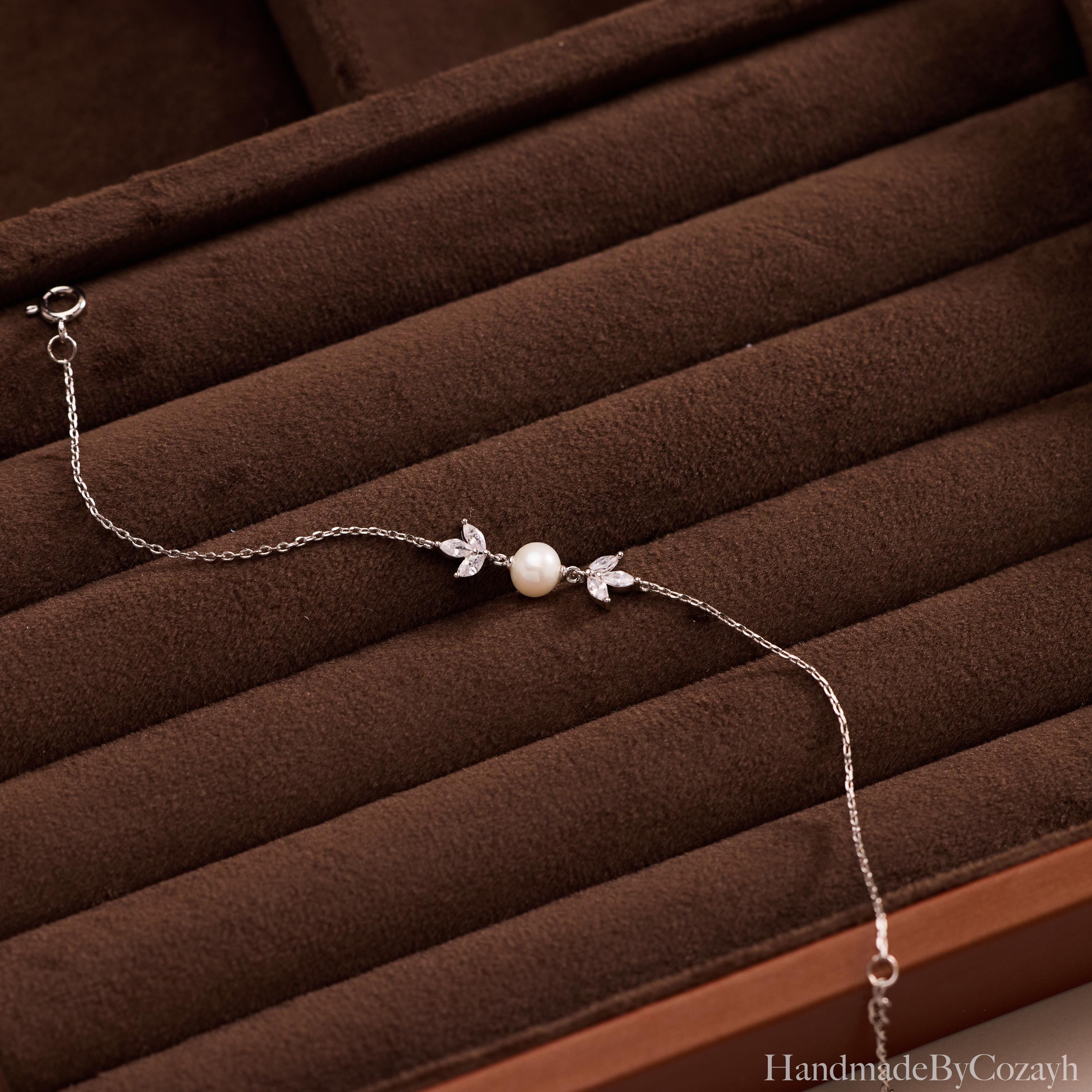 Minimalist Freshwater Pearl Jewelry Set, Leaf Diamond Pearl Necklace, Wedding Jewelry Set, Bridal Earrings, Bridesmaid Gift, Gift for Her